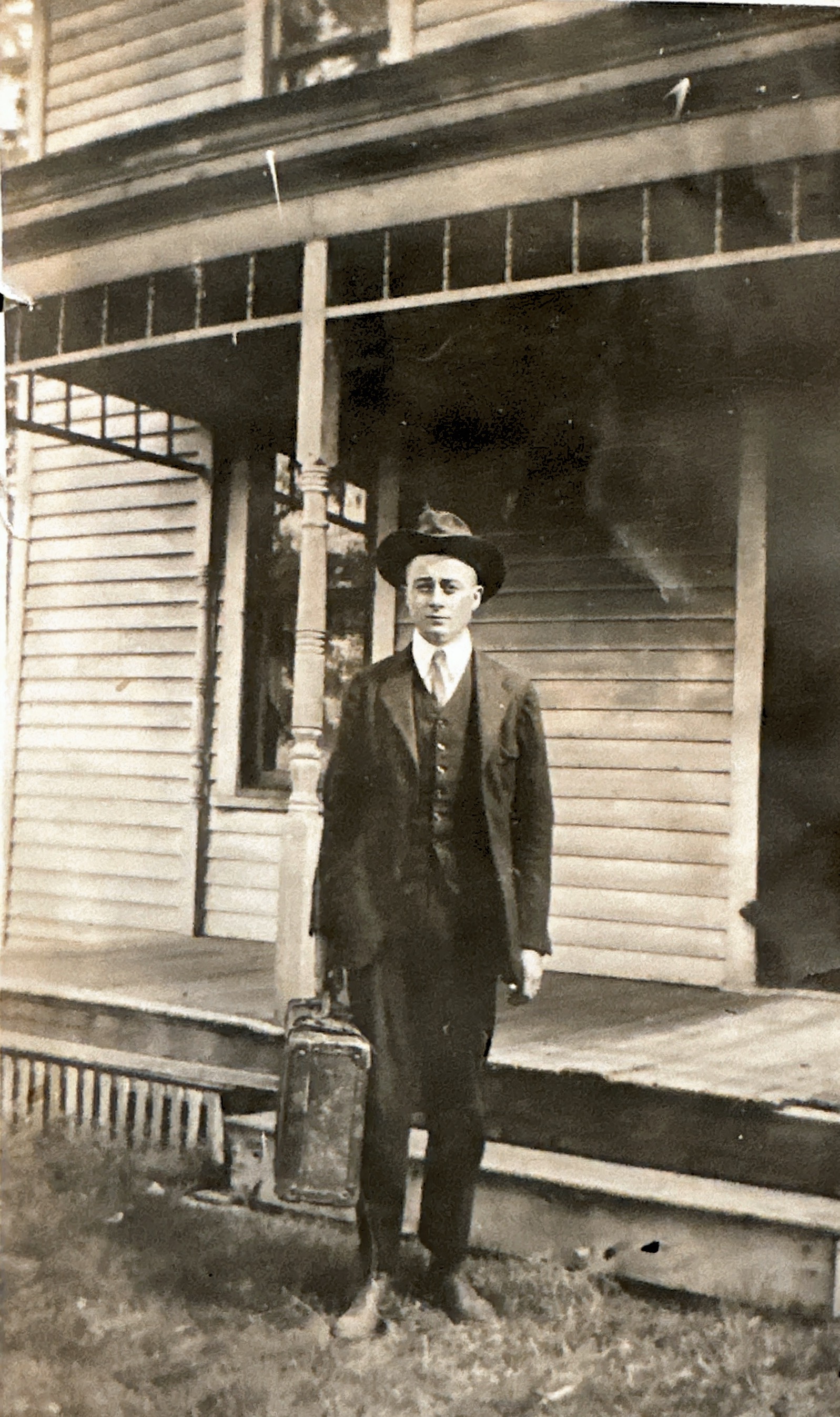 1918 Malcolm Bean leaving for World War I