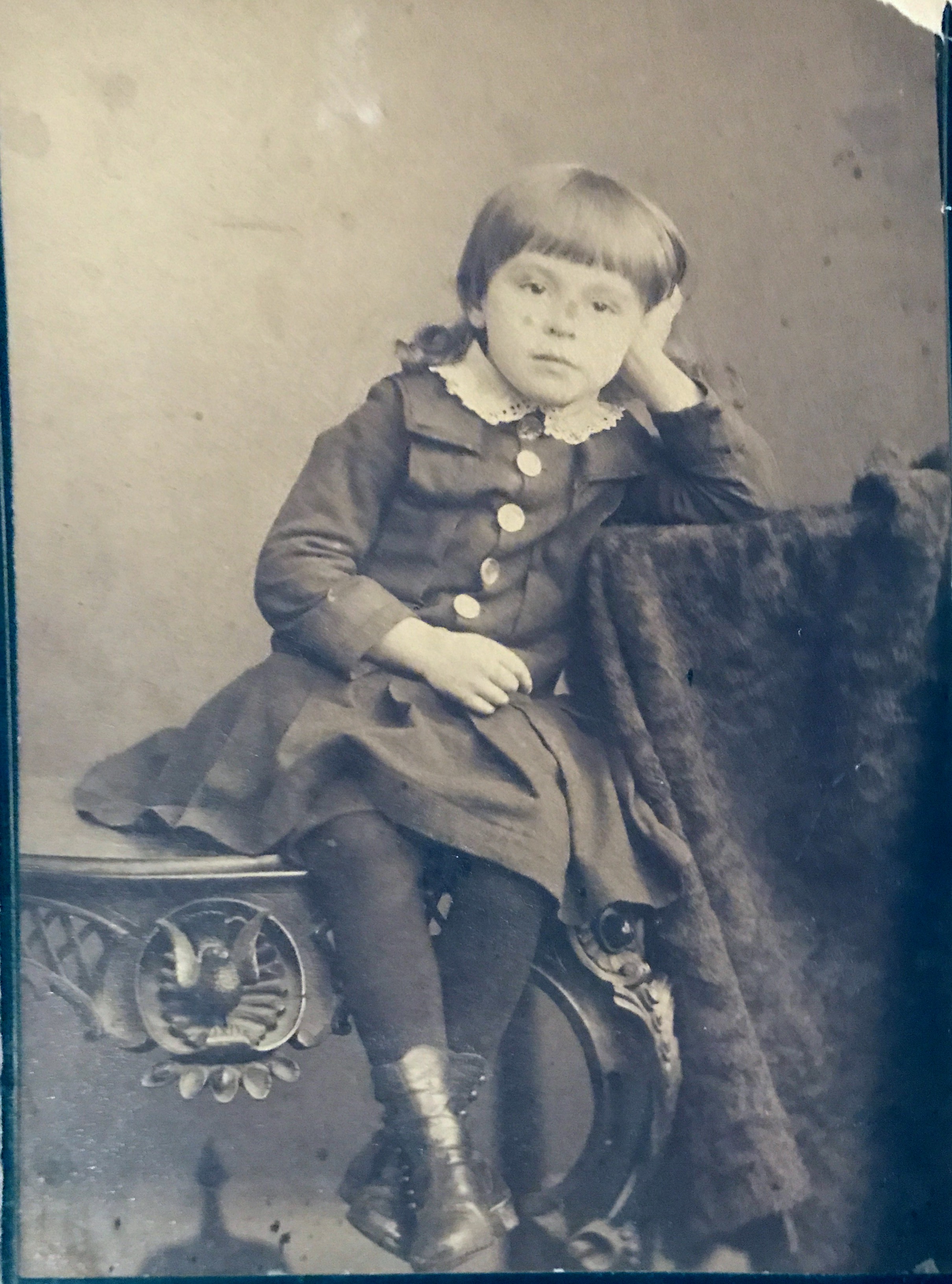 Walter Gordon Turnbull born October 23, 1883. Son of Walter Chisholm Turnbull and Isabela Brodie. Age 4 years old. Photo taken at Farmer Brothers Photographers 10 King St. West, Hamilton, ON. 