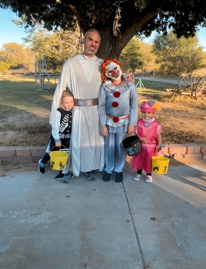 Halloween 2021. Jason with Piper, Bethany and Paige