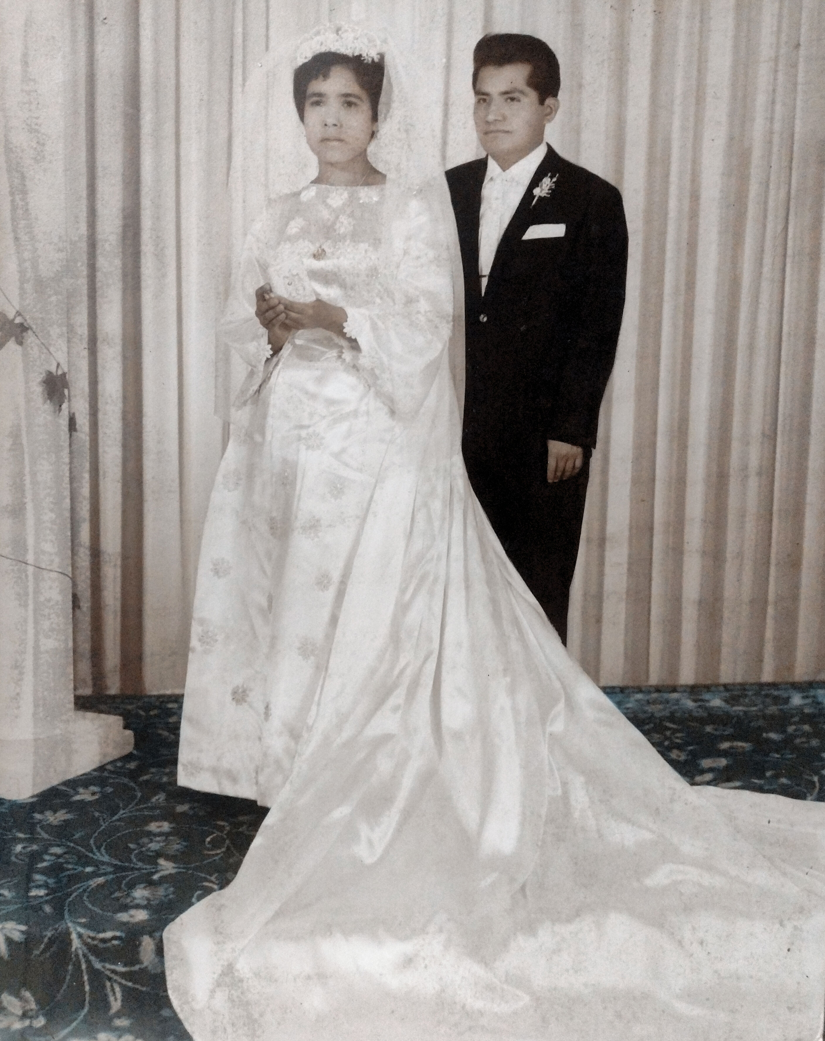 El día que contrajeron nupcias mis padres, con fecha 9 de diciembre  1967 hoy 9 diciembre 2023 estarían cumpliendo 56 años de casados. Ya trascendieron con Dios.