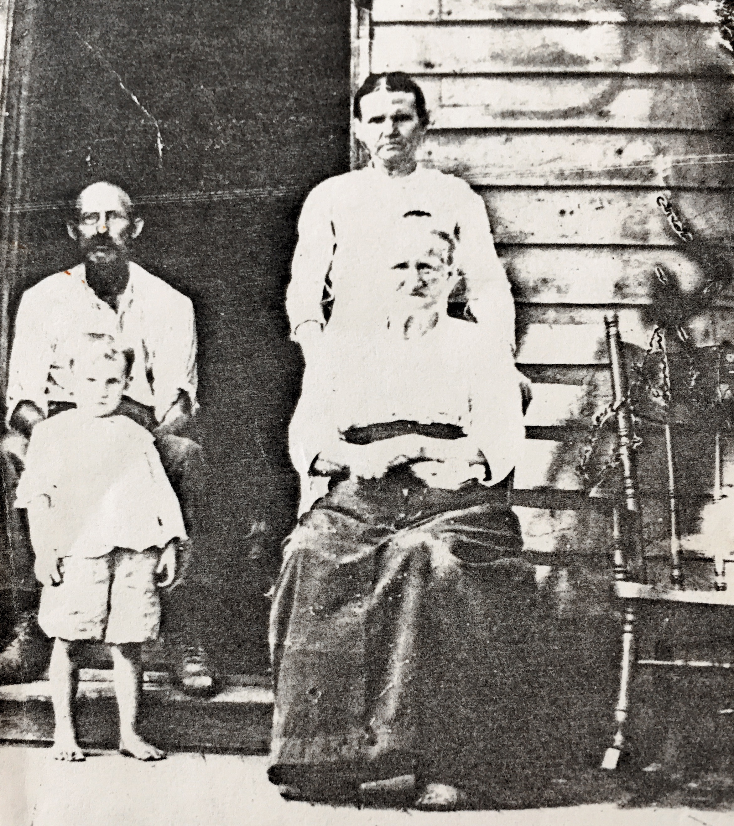Amos Agee (b.1865), wife Mary T. King-Agee (b.1866), Rachel Berry Agee (b.1855-Amos’ step-sister. Boy?(grandson)?