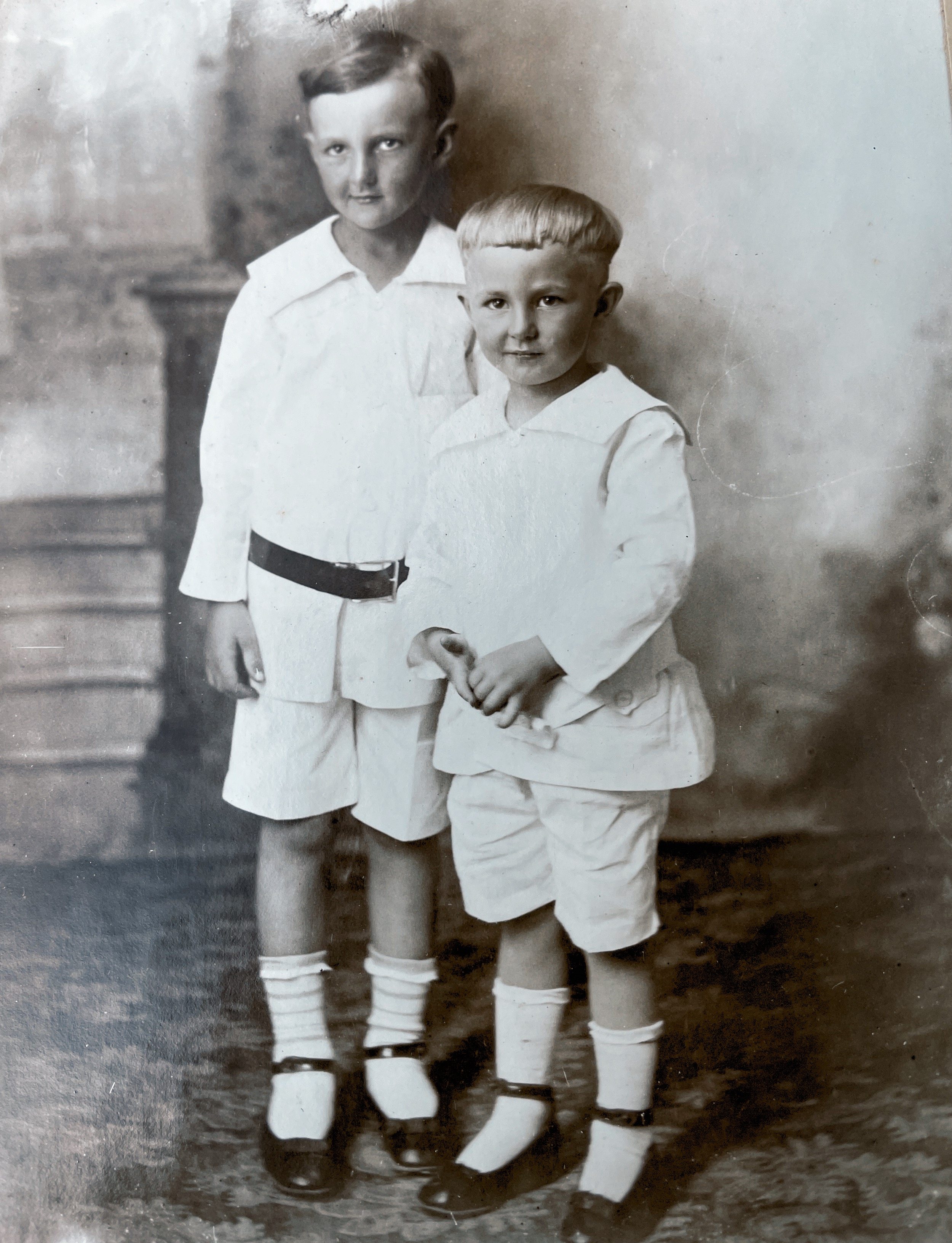 Earl Strimple on right 2-3 years old 
Wilfred Strimple on left 5-6 years old
Around 1918