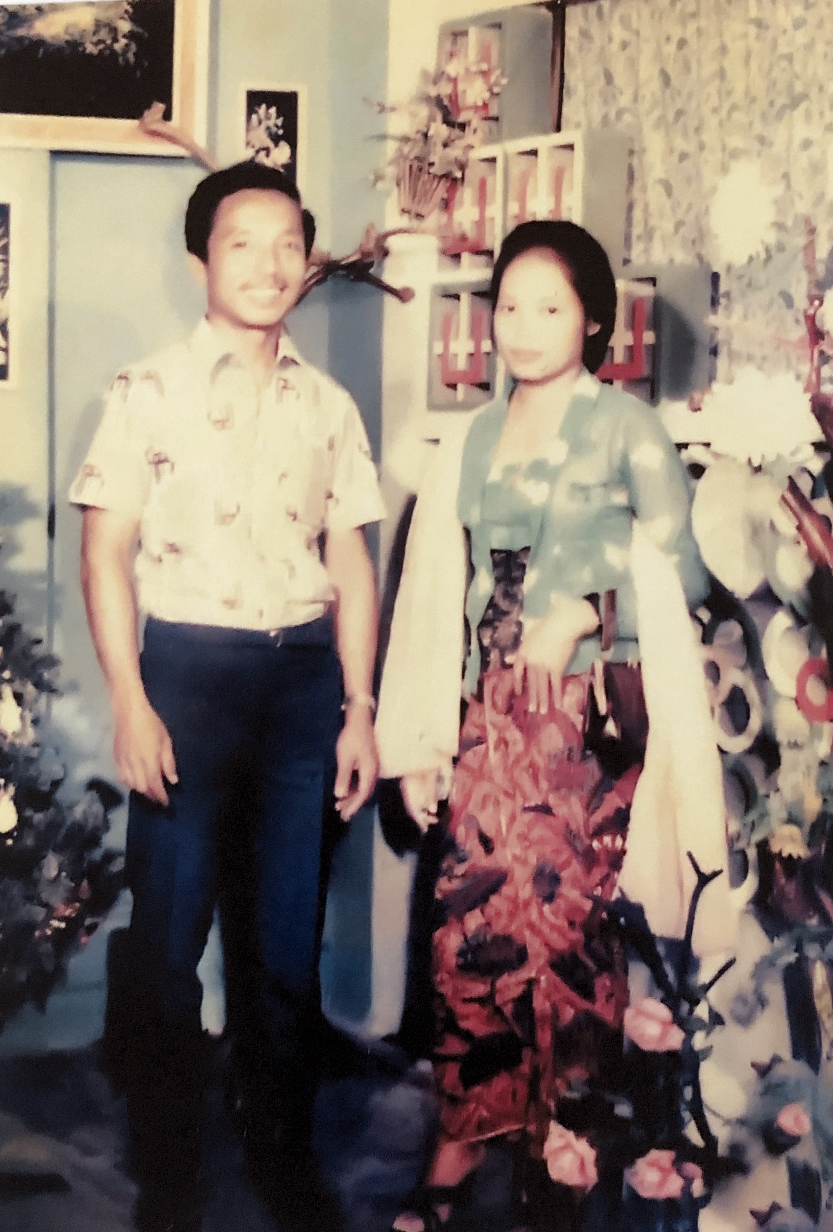 Circa 1960’s My Beloved Mom and Dad, Soedarno 💖 Sriyati, Love you forever Till we meet again 😘🥰