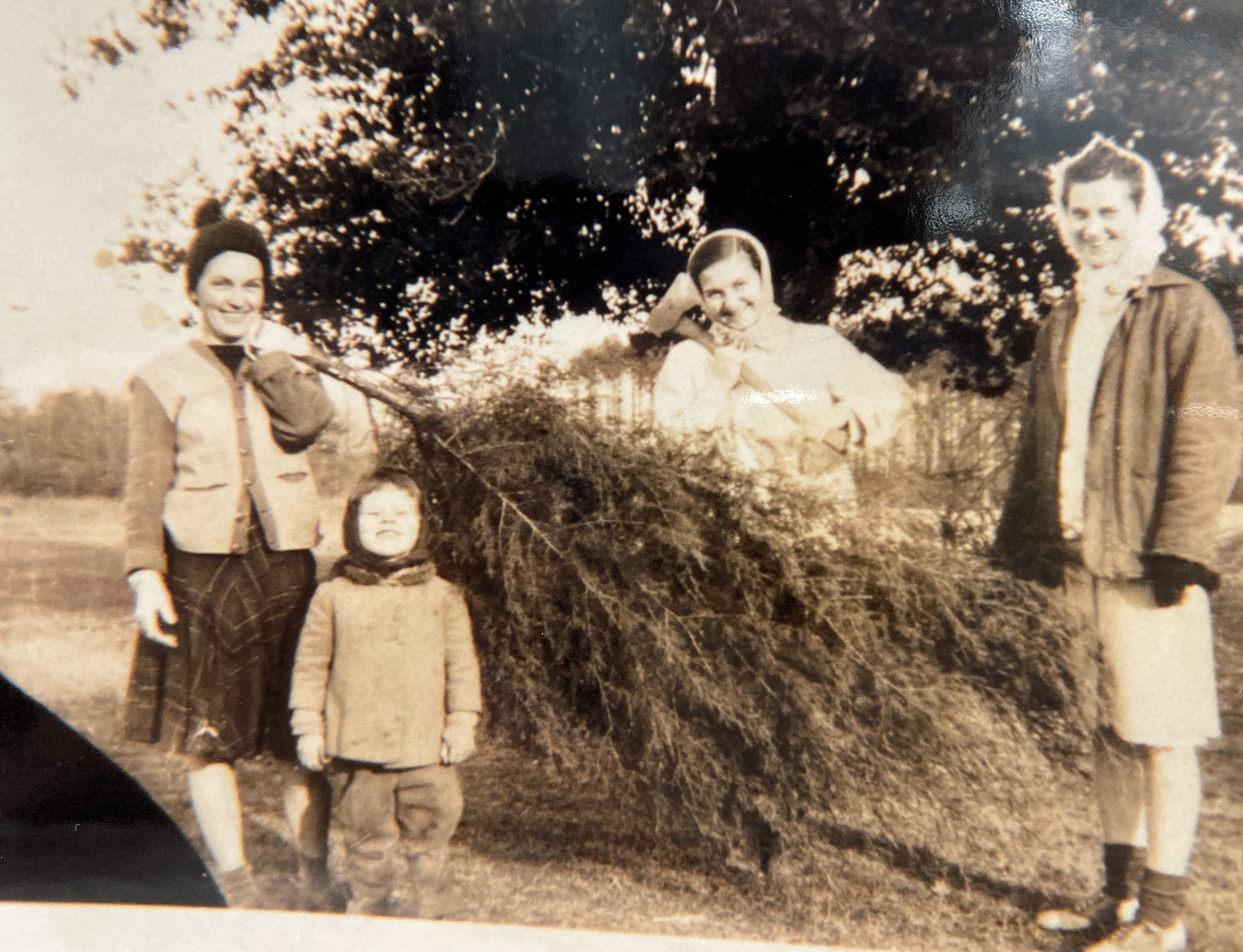 Mildred, patsy, Jane & Kay 1946