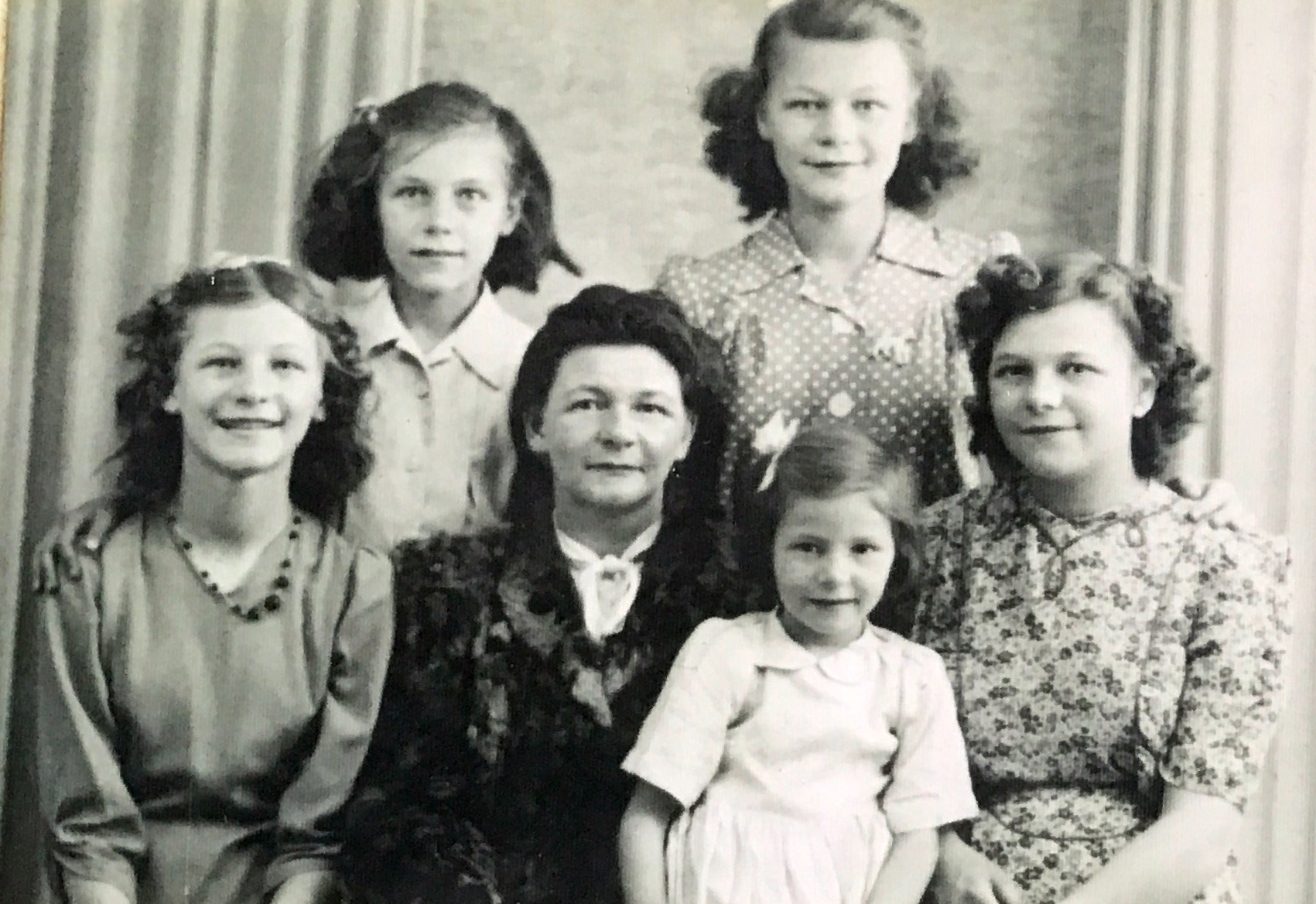 Taken in Derby st Jeromes studio. Dated 1947 (approximately.) the youngest is sister Patricia Ann. None of the family know wherePat is (it’s now 2018) She may still be in South Africa but sad to think she may have left us 