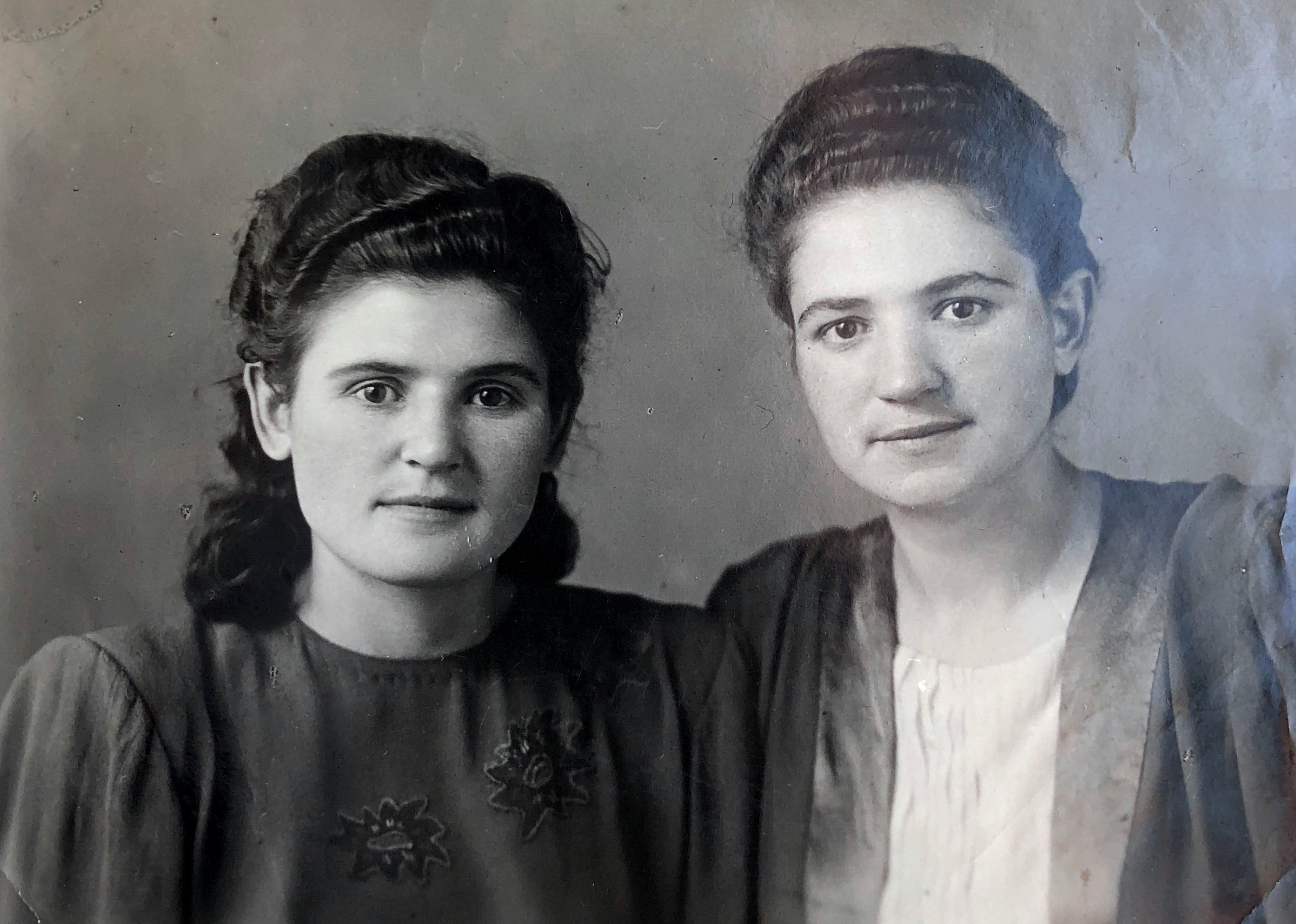На память брату Дмитрию сестры Дуси и Маруси 29 июня 1951 года