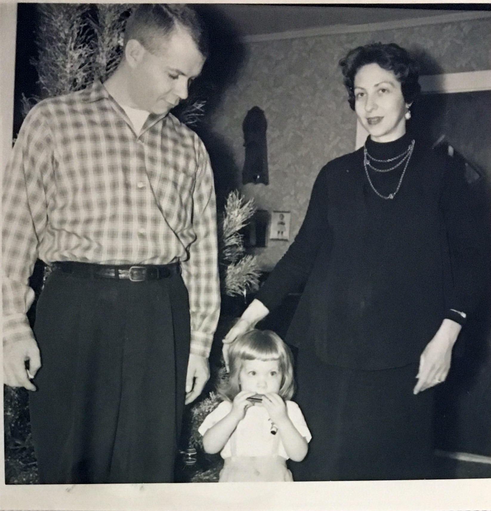 December 1957, At Grandpa and Grandma Roush’s, mom is pregnant with Diane. Birth date 2/19/1958