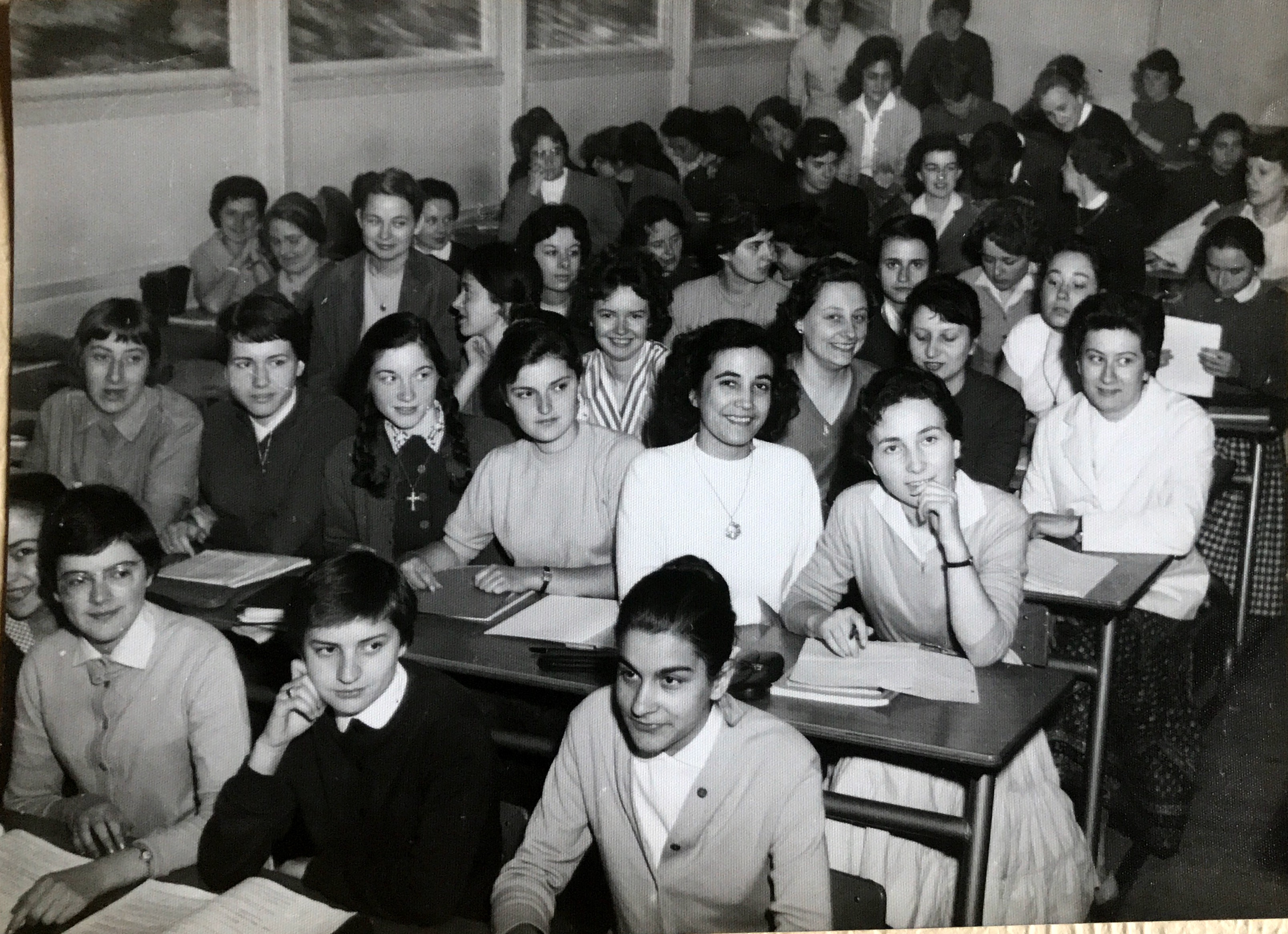 École Polytechnique Féminine, Sceaux, France 1958