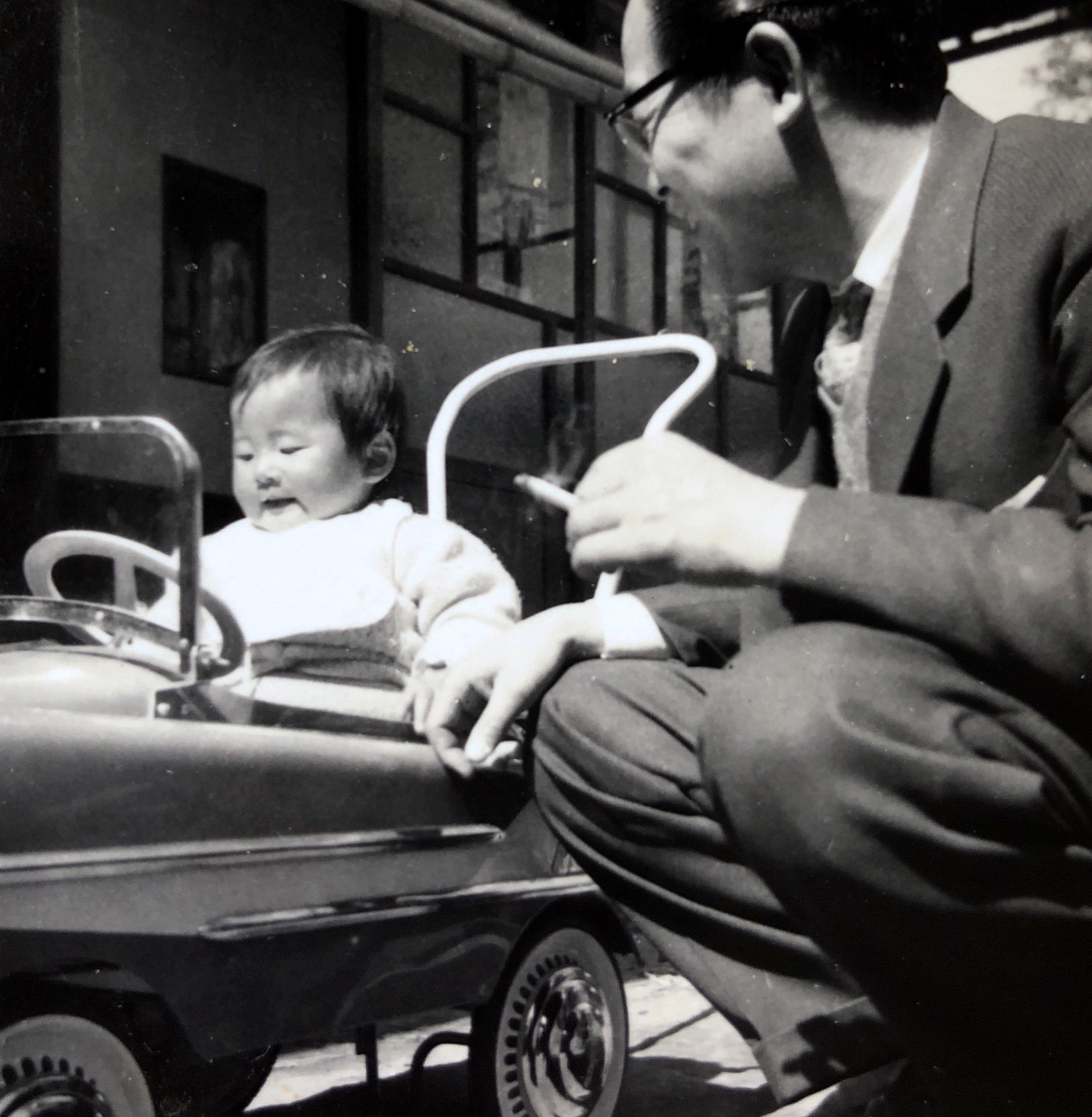 パパと (With Dad). Japan 1962
