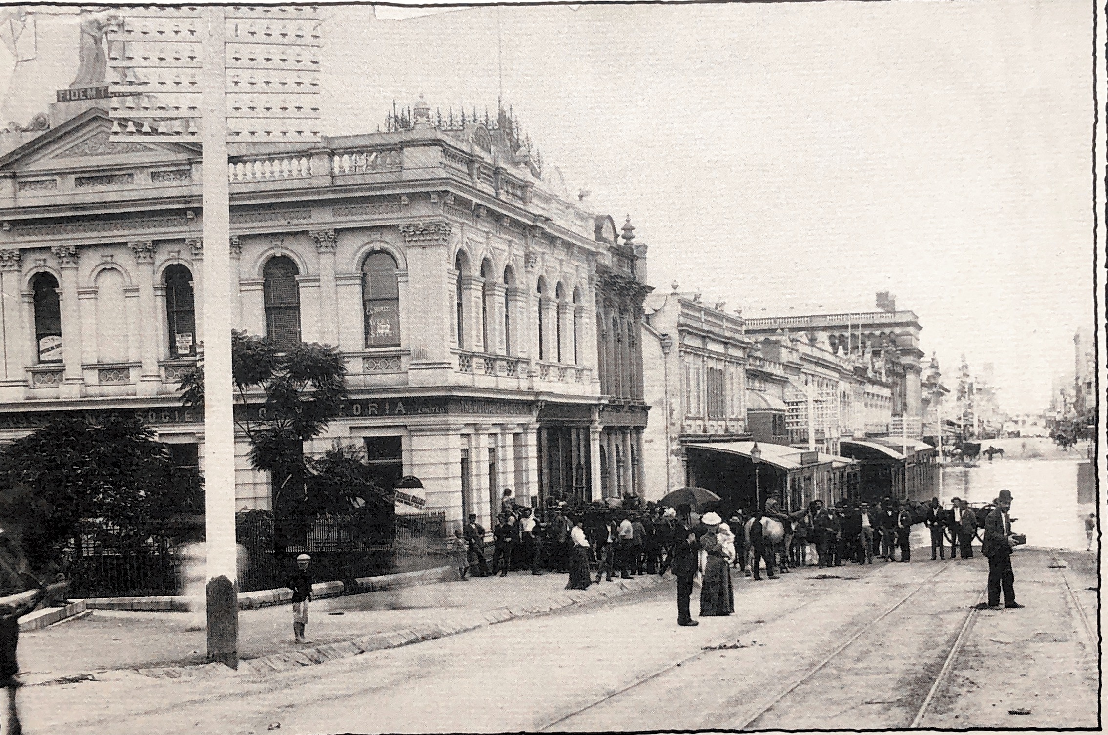 Queen street in flood, Brisbane, February 1893