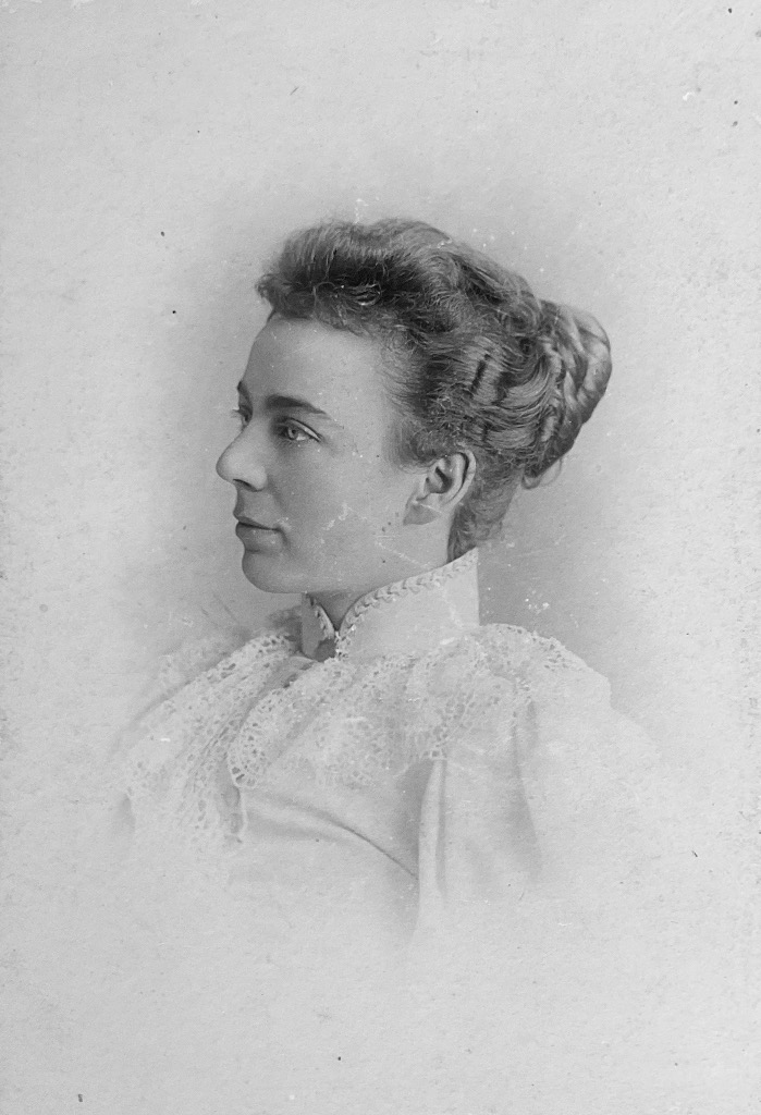 Kate Hookey (nee Spencer) (1864 - 1962). Wife of Alfred T Hookey, Richard Bush’s maternal grandmother. Circa 1893.