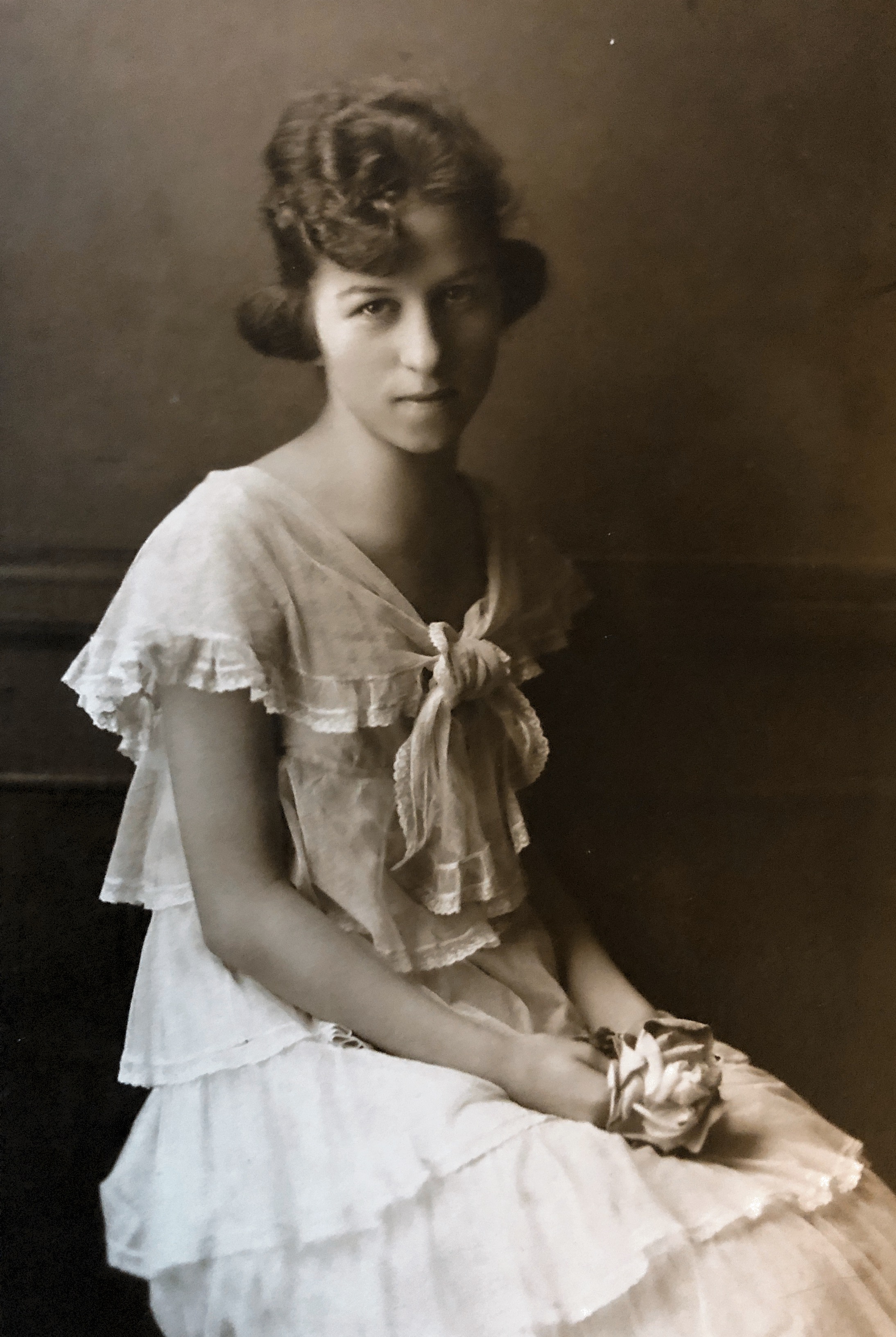 Marjorie Grace McMonies abt 1917