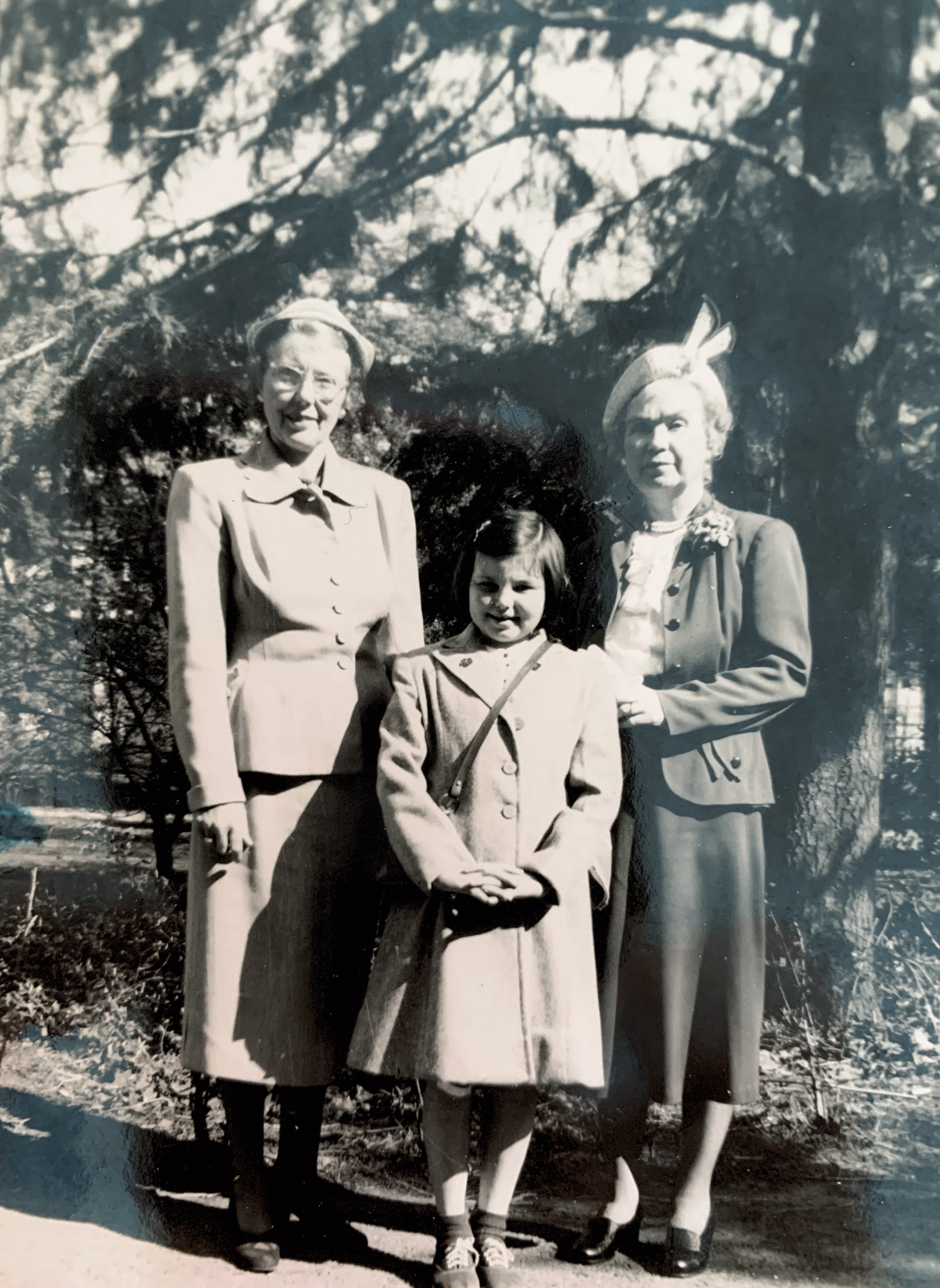 “Taken May 1953
Jean, Anne, Barbara Little”