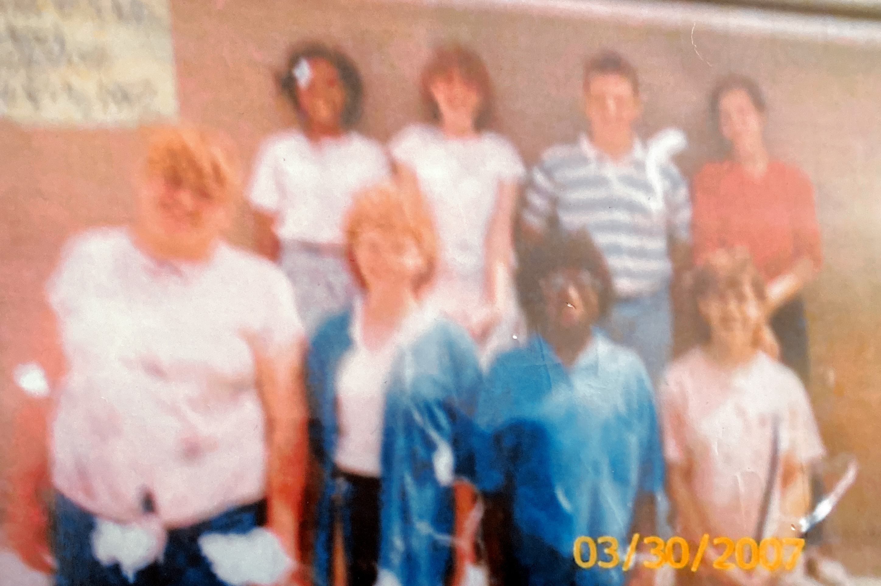 8 Garde Brookwood junior school.  Class of 1987   Back: Monica g. Laura o. Mike w. John s  Front: robin t. Becky p. Michelle d. Jenny c.