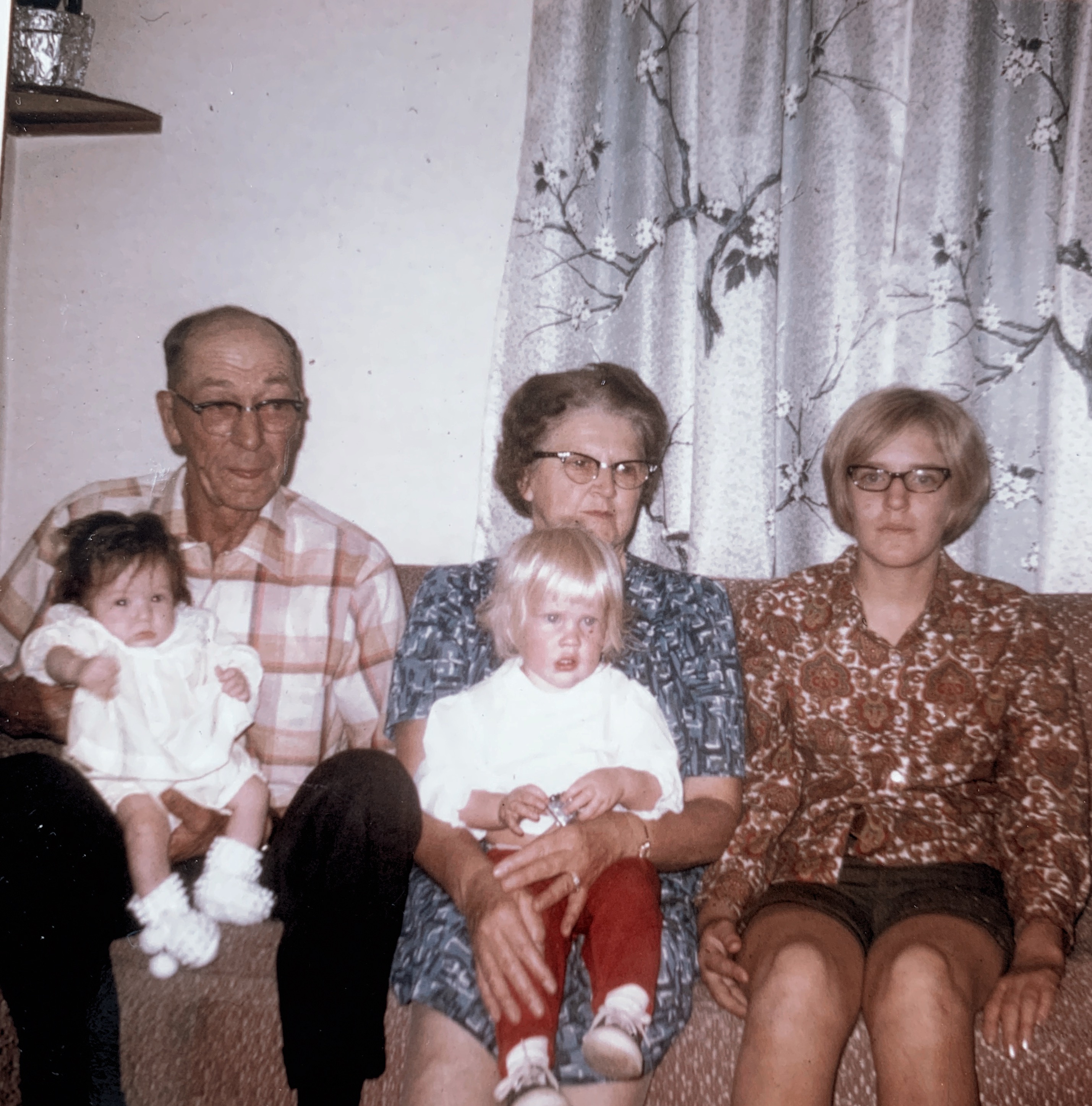 3 granddaughters with Gramma and Grandpa Lee. Pam, Tami, and Jeri 1967