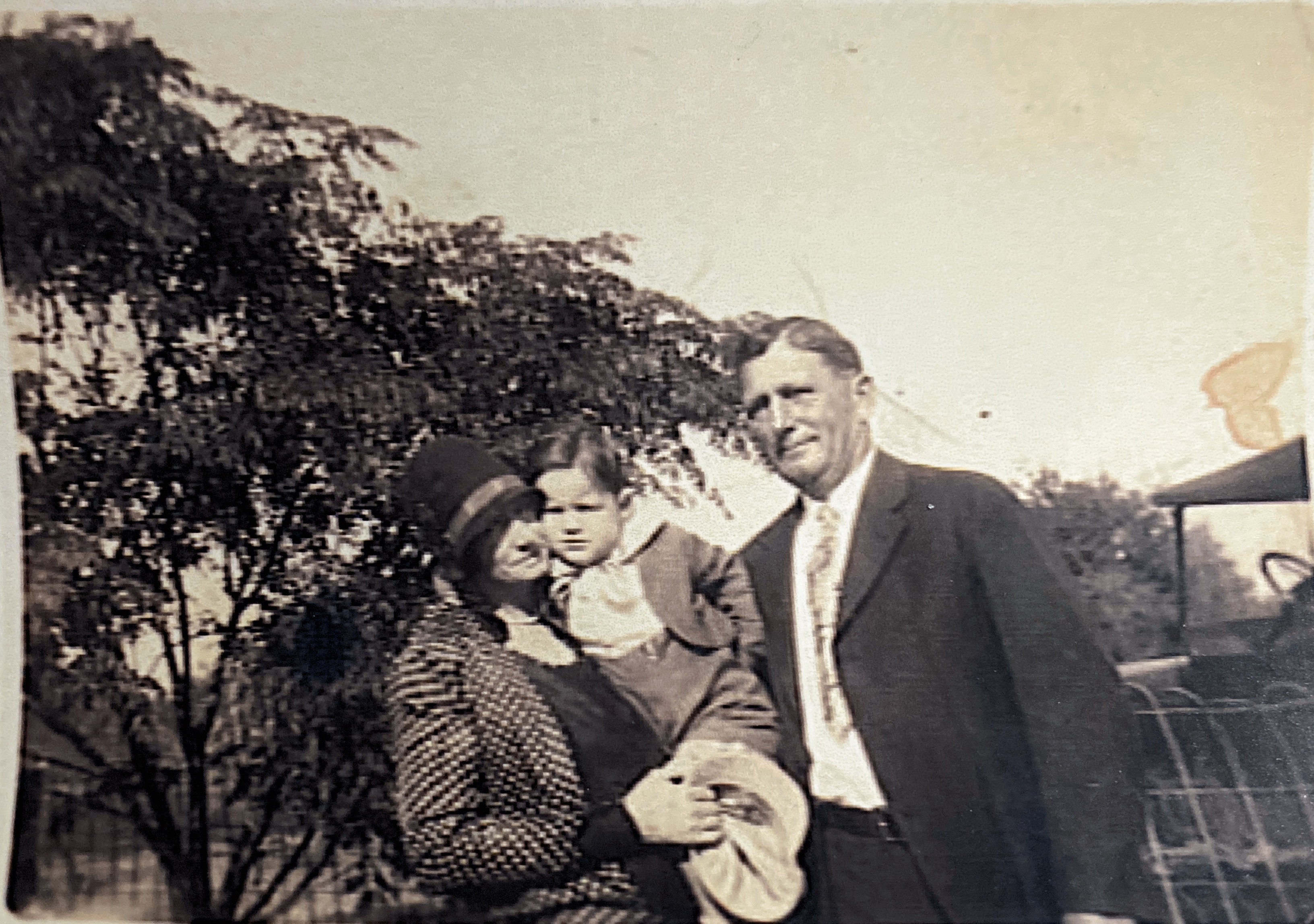 Granny, Daddy and Grandpa Peoples.         Iva Mae, Roy and Albert Peoples.  Around 1929