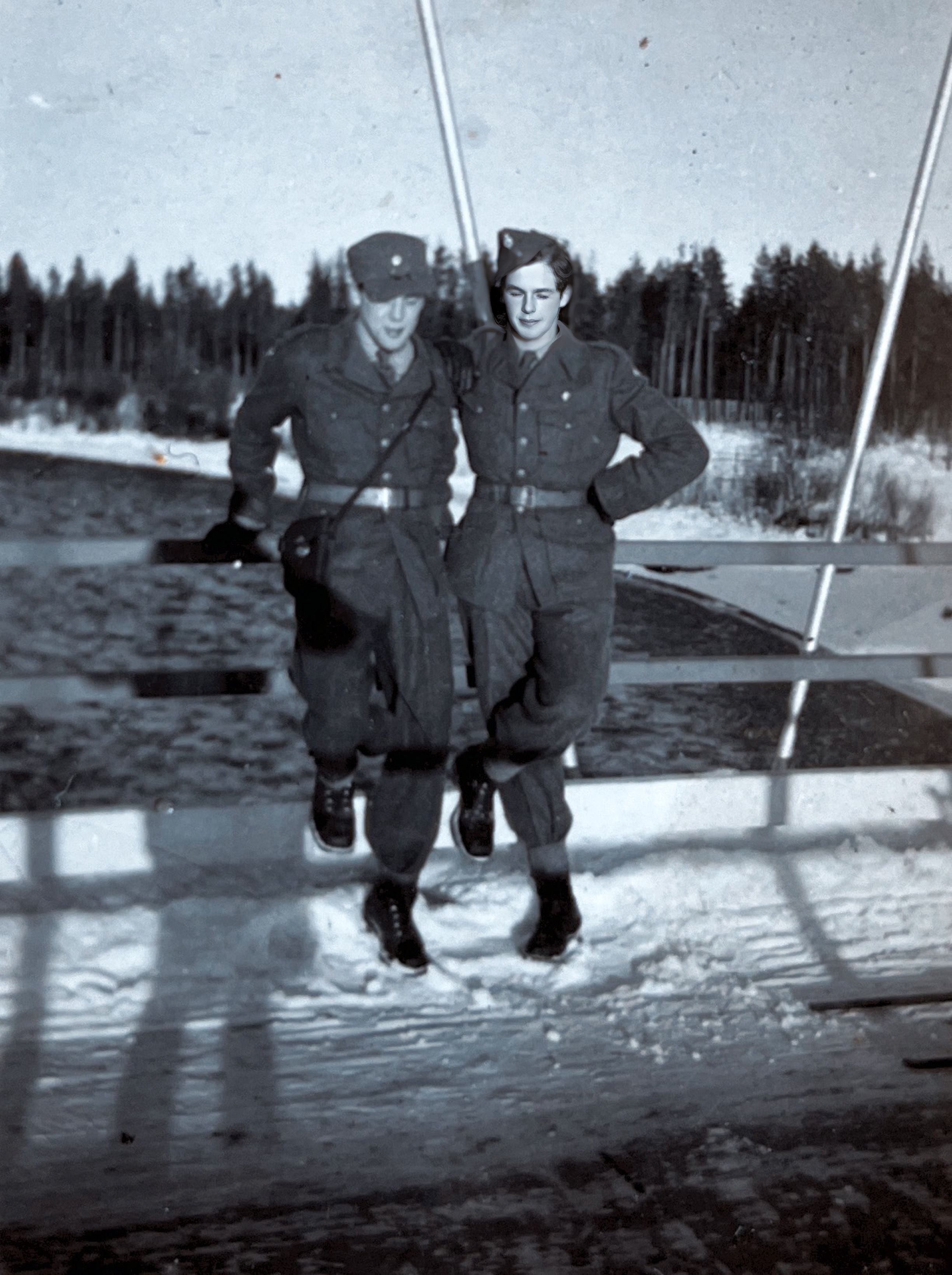 Reidar och Per Moe 1944