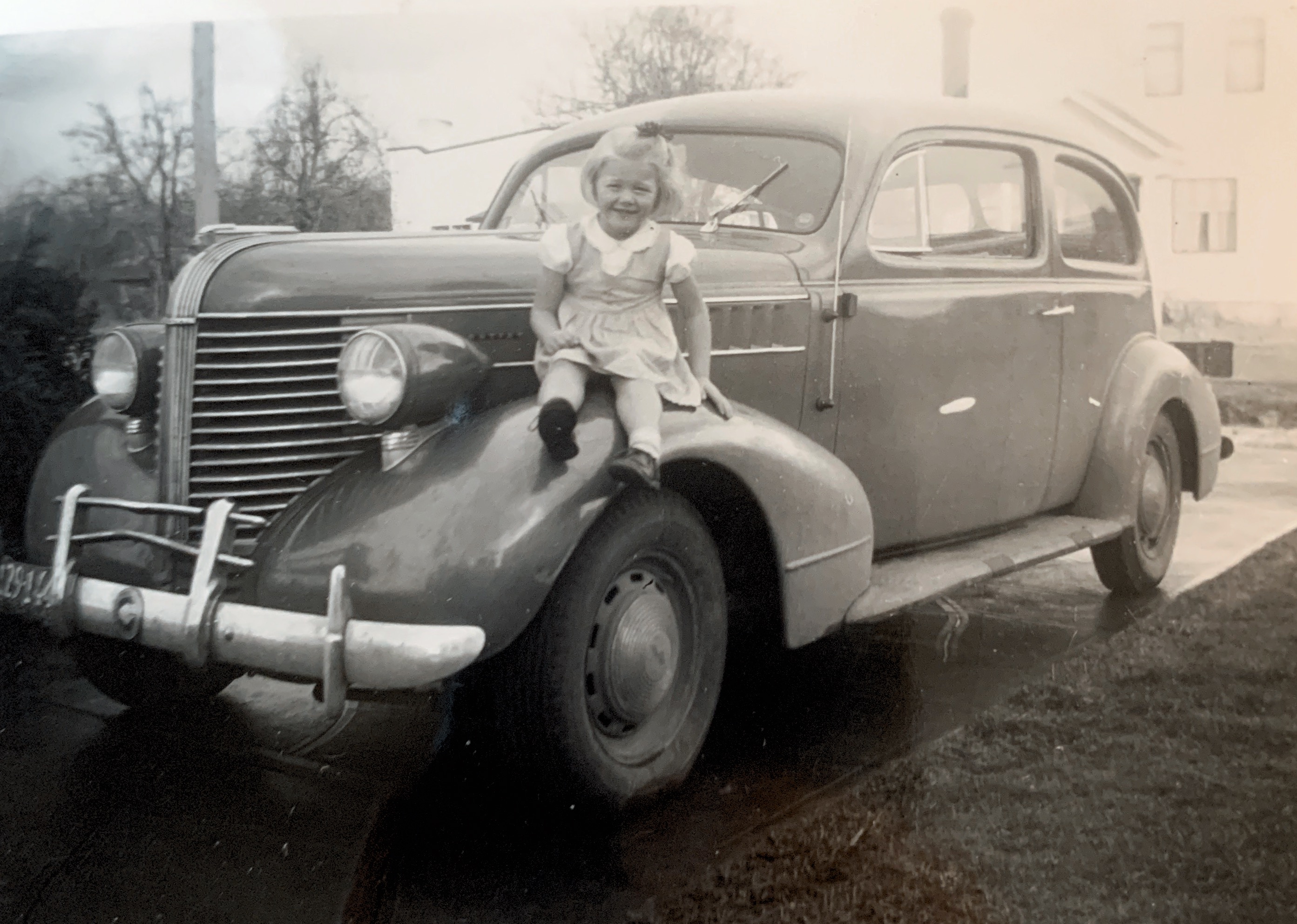 Karen on Frank & Myrtle Maddens 1937 Pontiac