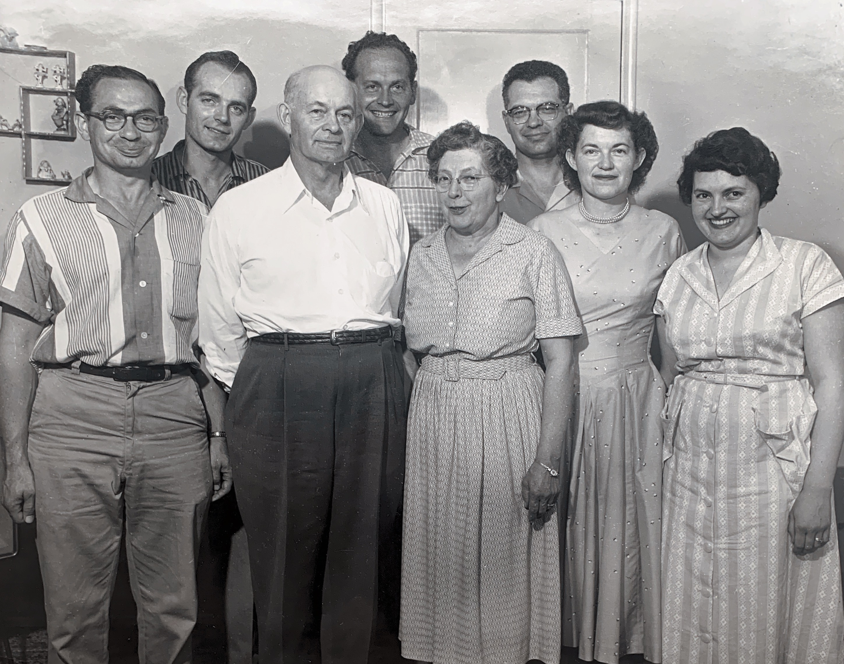 Mom’s family taken at the Carlisle home.1957
Dick,Mailon, Grandpa, Ted, Grandma, K, 
Mary Jane, & Shirley