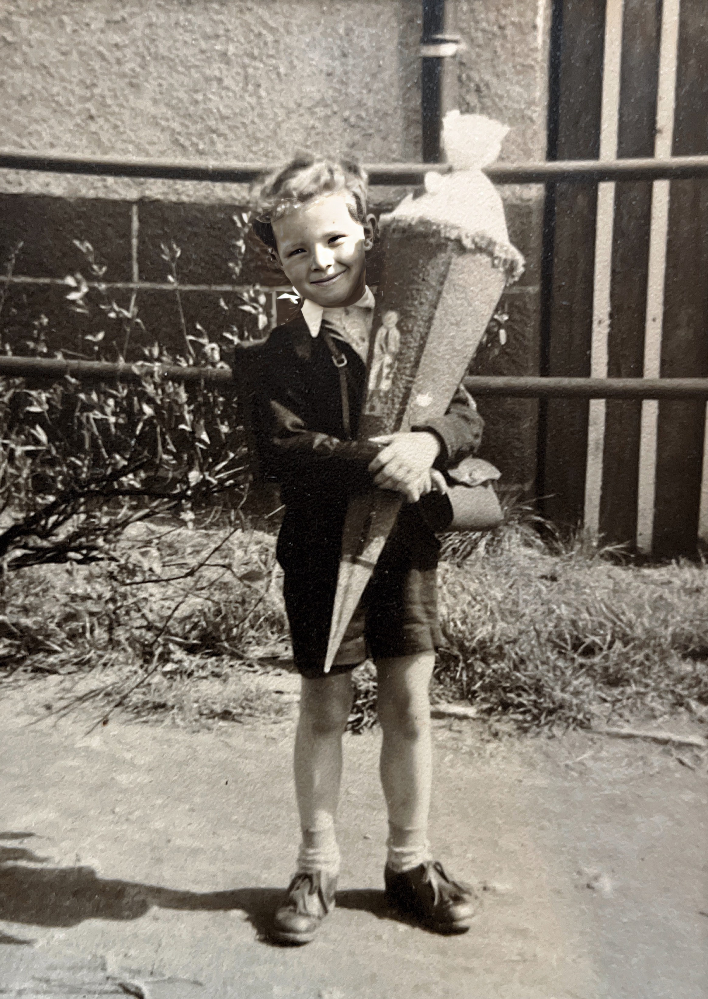 Erster Schultag 1952 in Allendorf, bei Kirchheim, Kreis Marburg Hessen