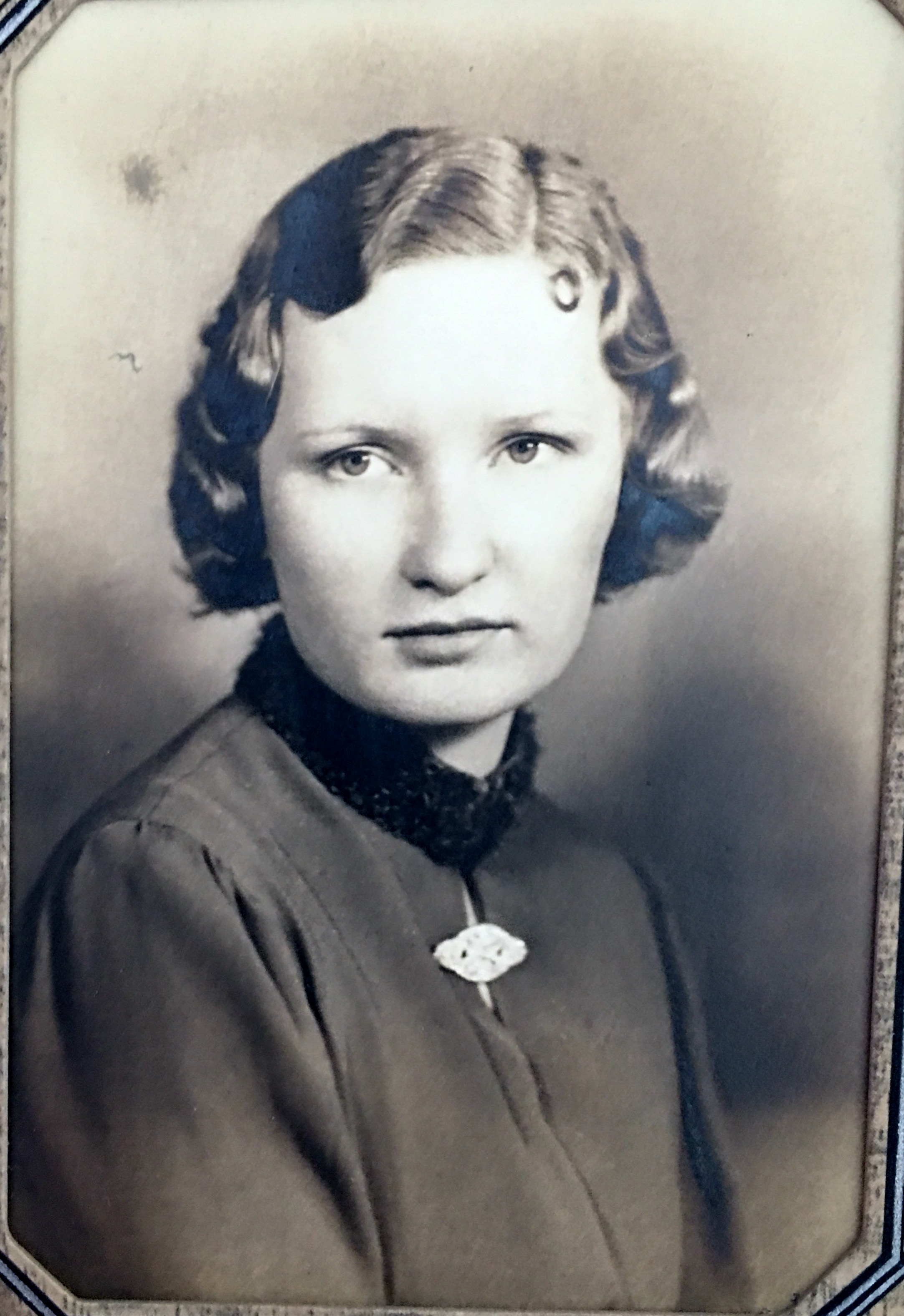 Mom Berry’s high school picture (? 1937).
