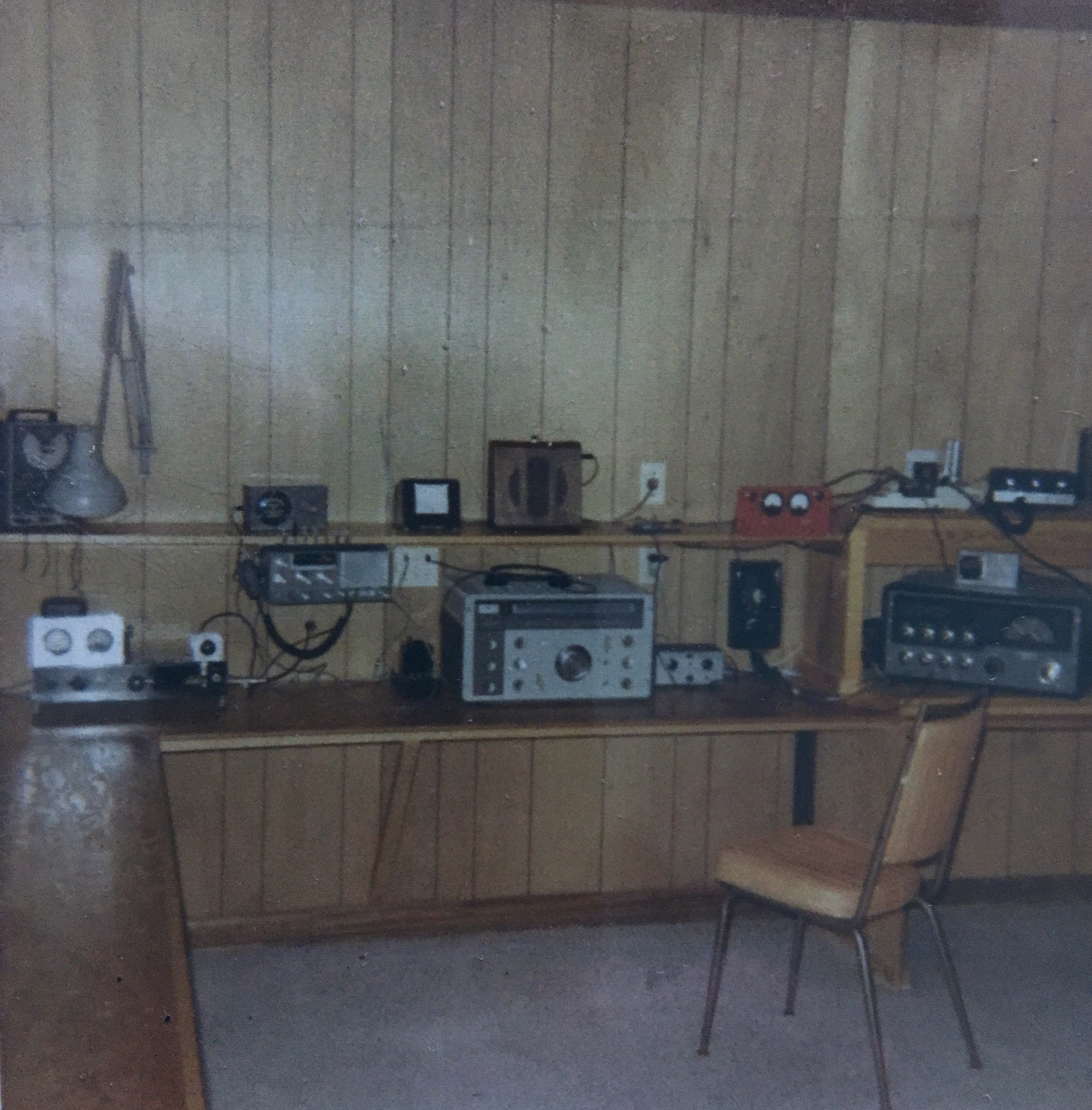 W5RDZ amateur radio room in Arlington TX c.1970