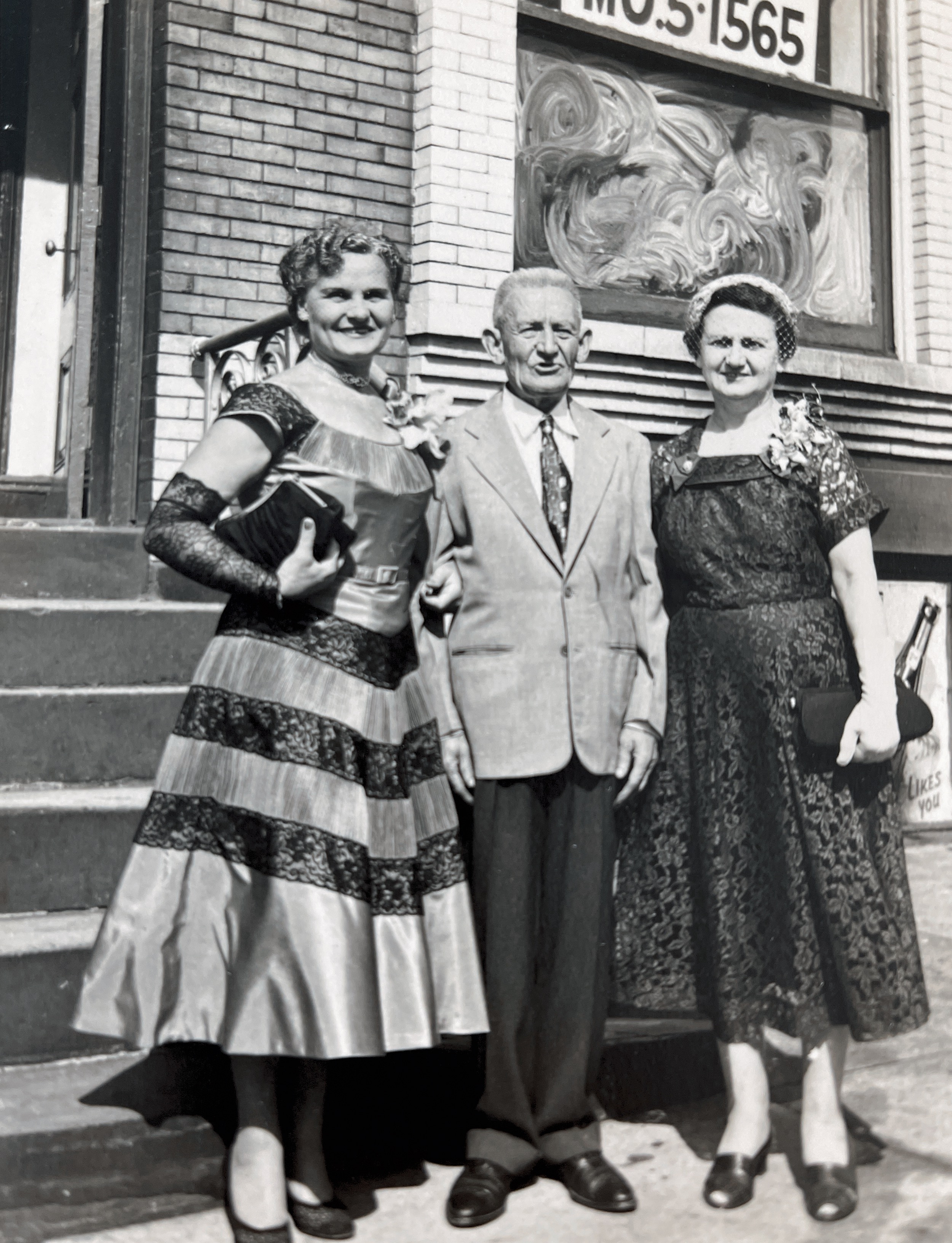 9/13/1953 Aunt Jenny, Great Grandpa and Grandma Lucy