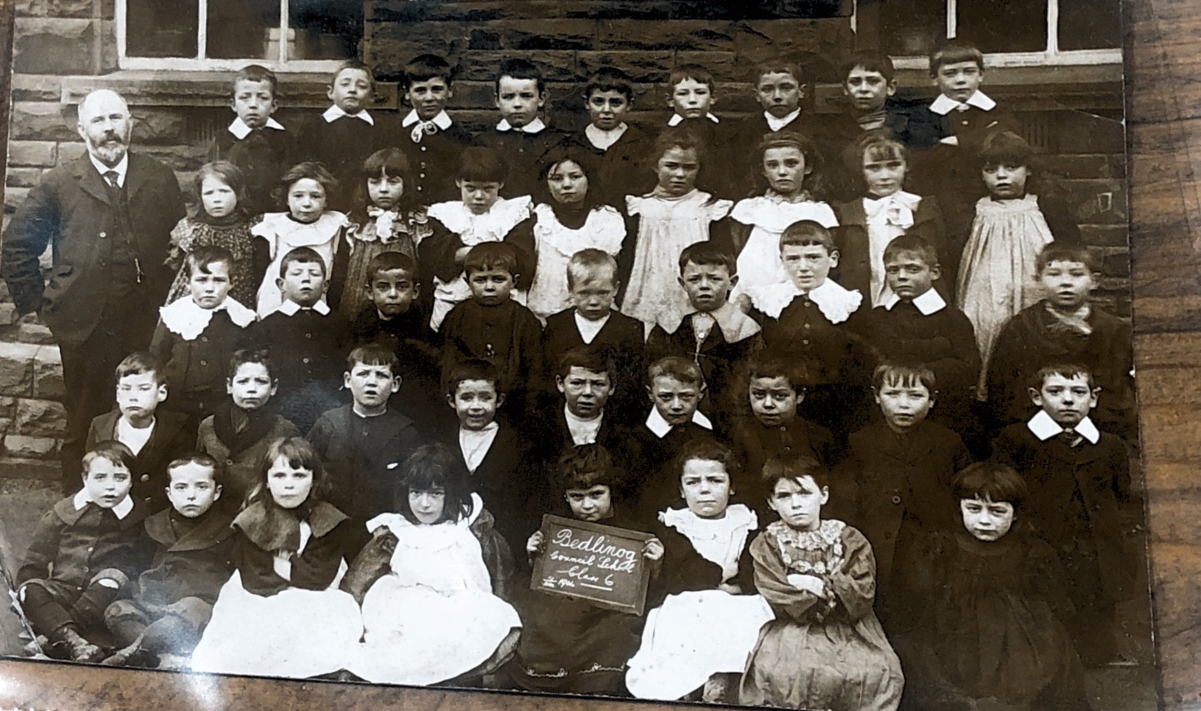 Bedlinog Primary School 1901 or 1904