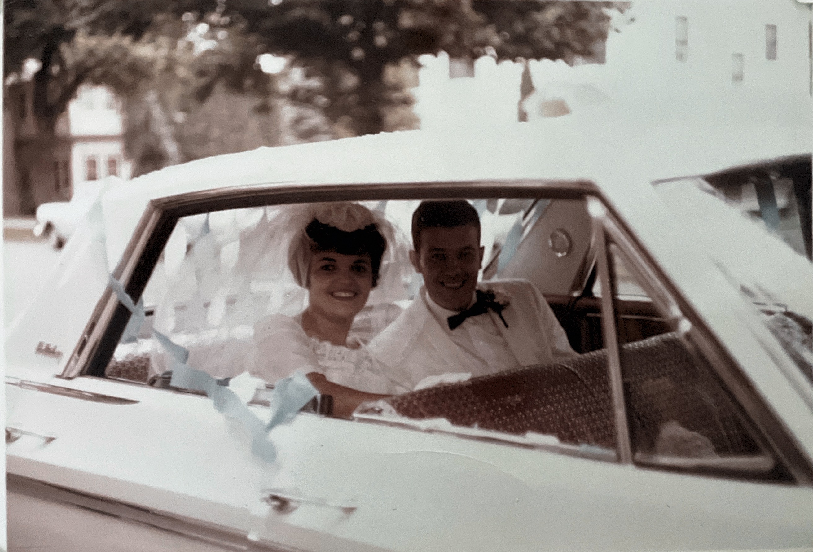 Dalla Rae Agnes Mieseler weds Patrick Luke Webb - August 24, 1963